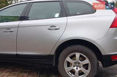 Внедорожник / Кроссовер Volvo XC60 2010 в 