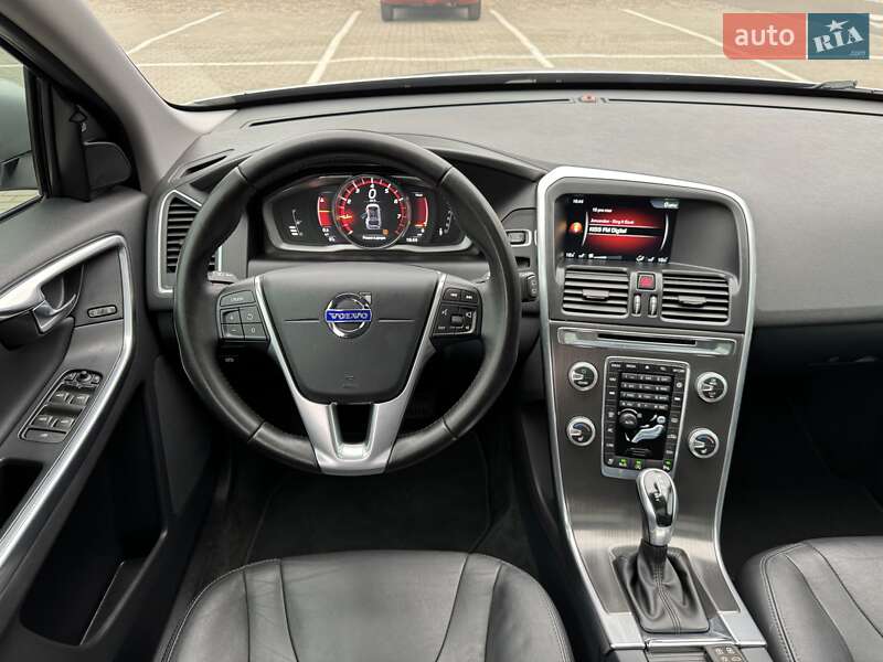 Внедорожник / Кроссовер Volvo XC60 2016 в Луцке