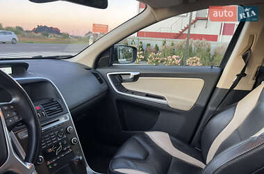 Внедорожник / Кроссовер Volvo XC60 2010 в 