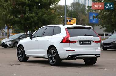 Внедорожник / Кроссовер Volvo XC60 2019 в 
