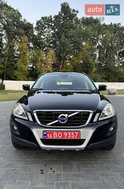 Внедорожник / Кроссовер Volvo XC60 2010 в 