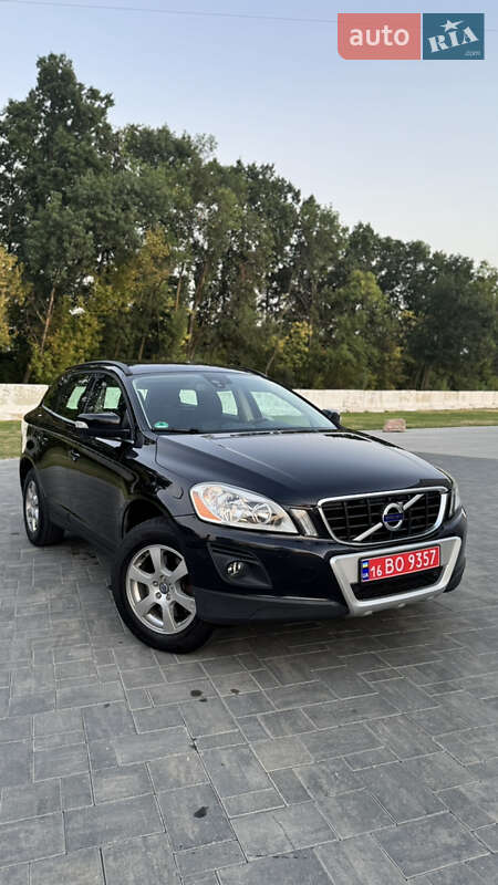 Внедорожник / Кроссовер Volvo XC60 2010 в Луцке