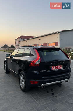 Внедорожник / Кроссовер Volvo XC60 2010 в 