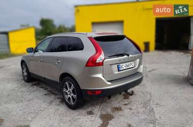 Внедорожник / Кроссовер Volvo XC60 2013 в 