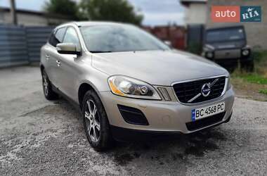 Внедорожник / Кроссовер Volvo XC60 2013 в 