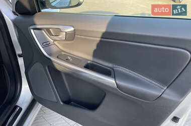 Внедорожник / Кроссовер Volvo XC60 2013 в 