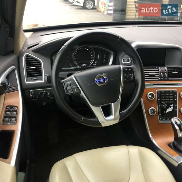 Внедорожник / Кроссовер Volvo XC60 2016 в Житомире