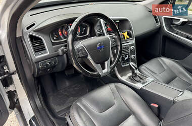 Внедорожник / Кроссовер Volvo XC60 2015 в 