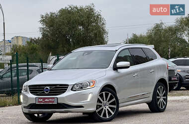 Внедорожник / Кроссовер Volvo XC60 2015 в 