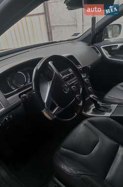 Внедорожник / Кроссовер Volvo XC60 2015 в 