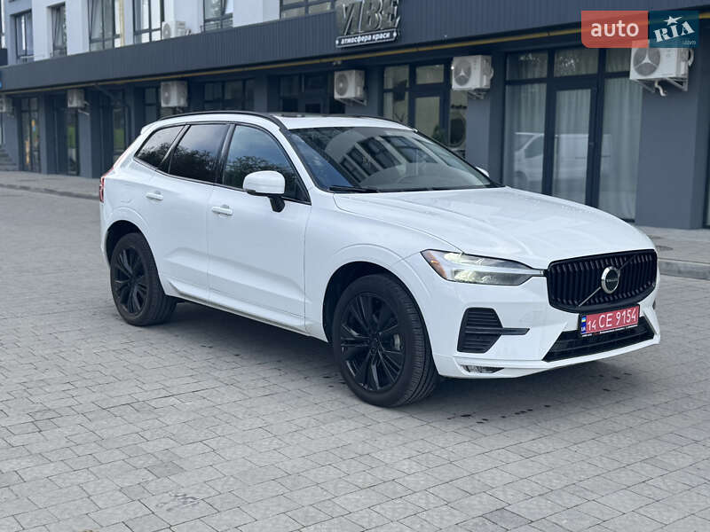 Volvo XC60 2022