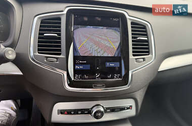 Внедорожник / Кроссовер Volvo XC60 2015 в 