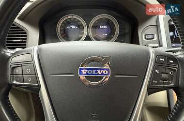 Внедорожник / Кроссовер Volvo XC60 2012 в 