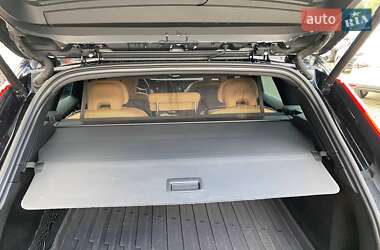 Внедорожник / Кроссовер Volvo XC60 2019 в 