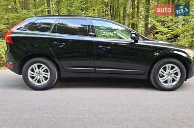 Внедорожник / Кроссовер Volvo XC60 2012 в 