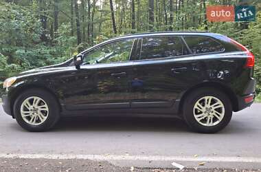 Внедорожник / Кроссовер Volvo XC60 2012 в 