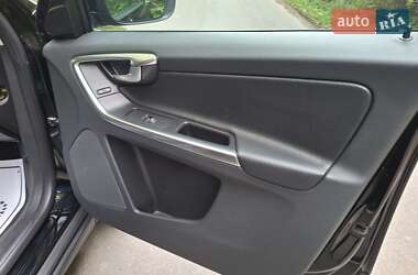 Внедорожник / Кроссовер Volvo XC60 2012 в 