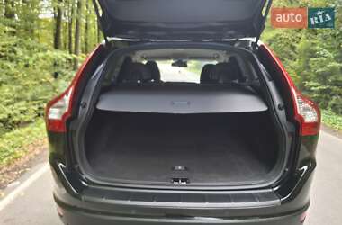 Внедорожник / Кроссовер Volvo XC60 2012 в 