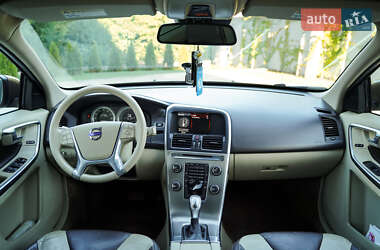 Внедорожник / Кроссовер Volvo XC60 2012 в 