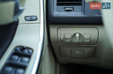 Внедорожник / Кроссовер Volvo XC60 2012 в Черновцах