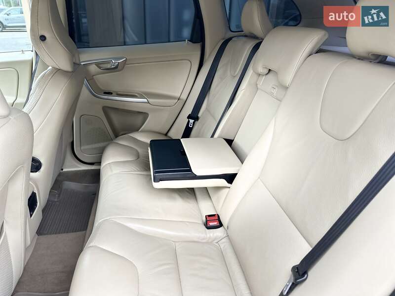 Внедорожник / Кроссовер Volvo XC60 2009 в Одессе