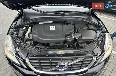 Внедорожник / Кроссовер Volvo XC60 2009 в 