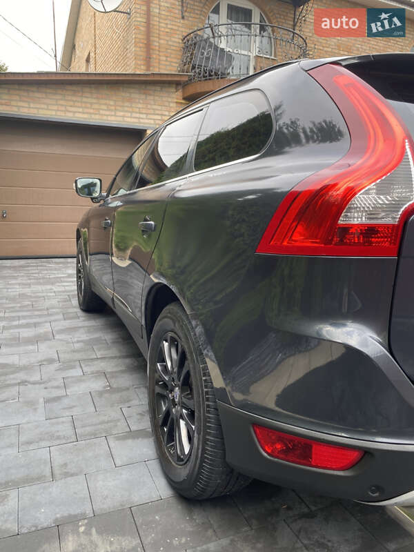 Внедорожник / Кроссовер Volvo XC60 2009 в Луцке