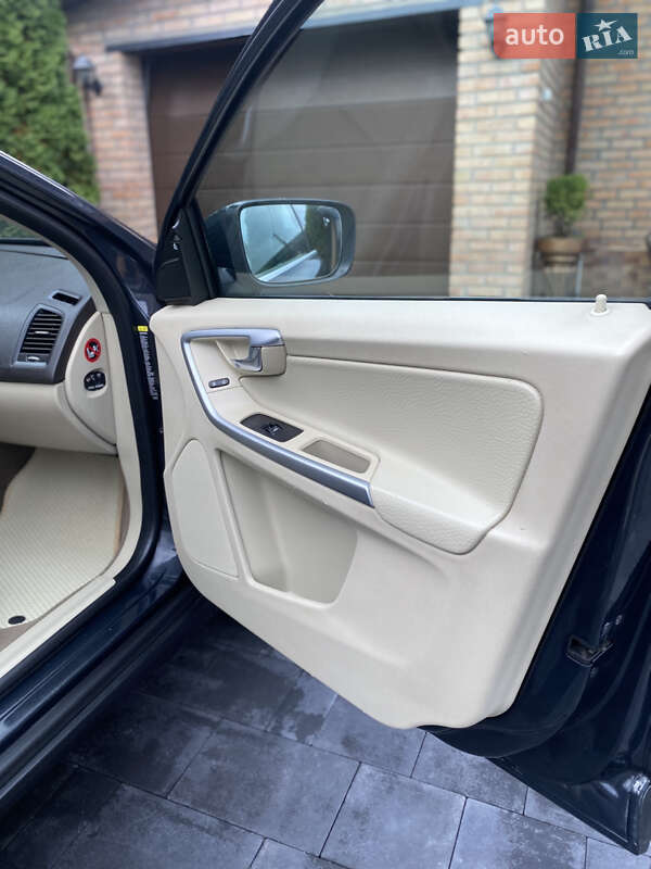 Внедорожник / Кроссовер Volvo XC60 2009 в Луцке