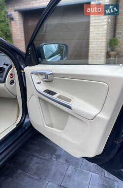 Внедорожник / Кроссовер Volvo XC60 2009 в 