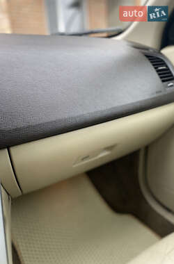 Внедорожник / Кроссовер Volvo XC60 2009 в 