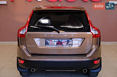 Внедорожник / Кроссовер Volvo XC60 2012 в 