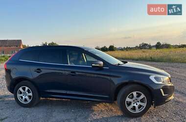 Внедорожник / Кроссовер Volvo XC60 2015 в 