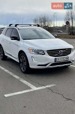 Внедорожник / Кроссовер Volvo XC60 2017 в 