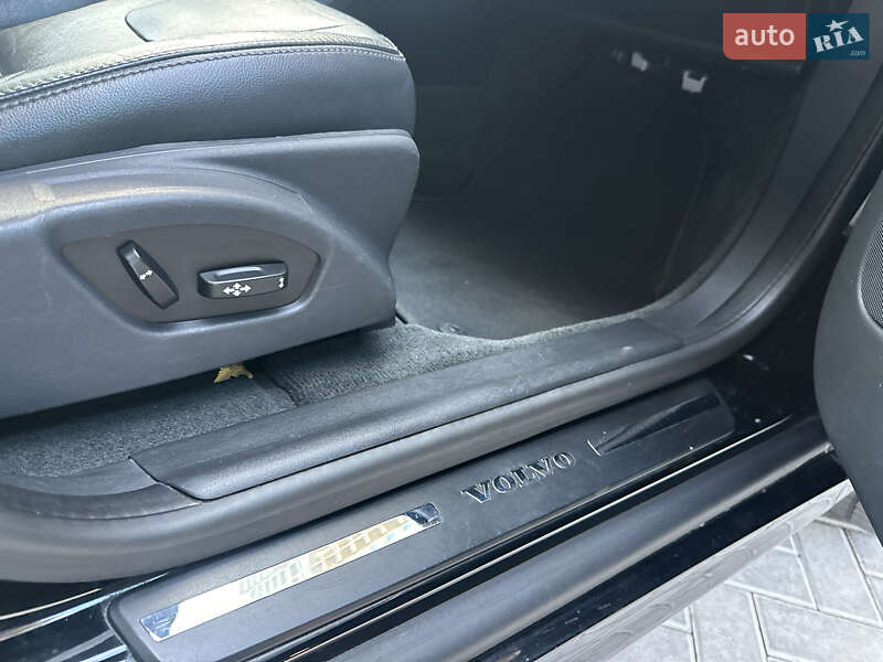 Позашляховик / Кросовер Volvo XC60 2015 в Одесі фото 24 Позашляховик / Кросовер Volvo XC60 2015 в Одесі