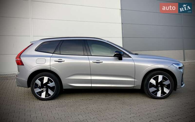Позашляховик / Кросовер Volvo XC60 2023 в Києві