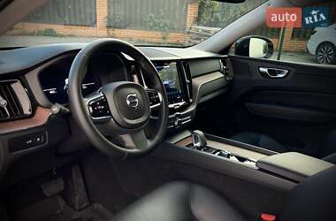 Внедорожник / Кроссовер Volvo XC60 2023 в 
