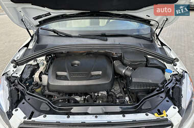 Внедорожник / Кроссовер Volvo XC60 2014 в 