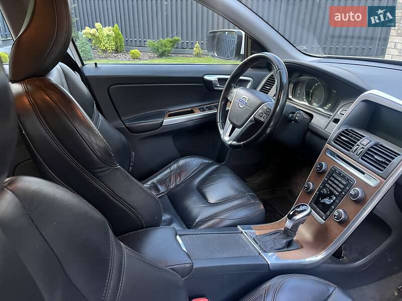 Позашляховик / Кросовер Volvo XC60 2013 в Києві