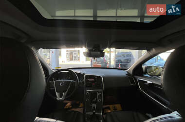 Позашляховик / Кросовер Volvo XC60 2016 в 