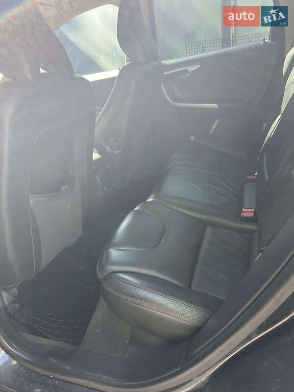 Позашляховик / Кросовер Volvo XC60 2011 в Львові фото 10 Позашляховик / Кросовер Volvo XC60 2011 в Львові