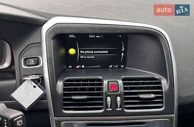 Внедорожник / Кроссовер Volvo XC60 2015 в 