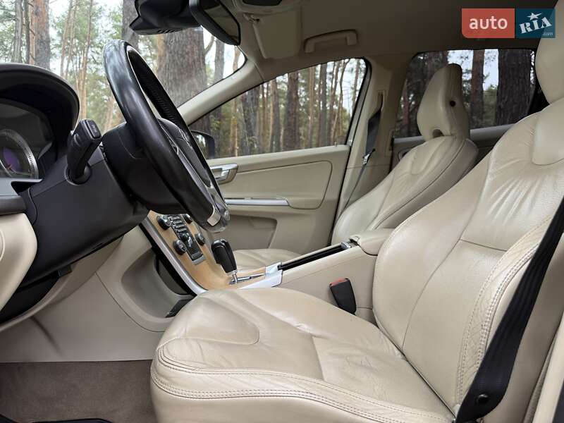 Позашляховик / Кросовер Volvo XC60 2012 в Києві