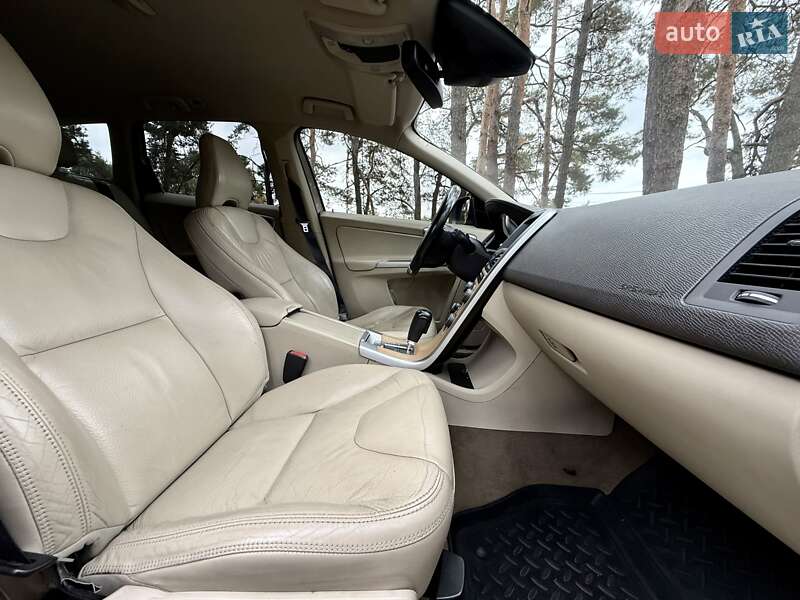 Позашляховик / Кросовер Volvo XC60 2012 в Києві