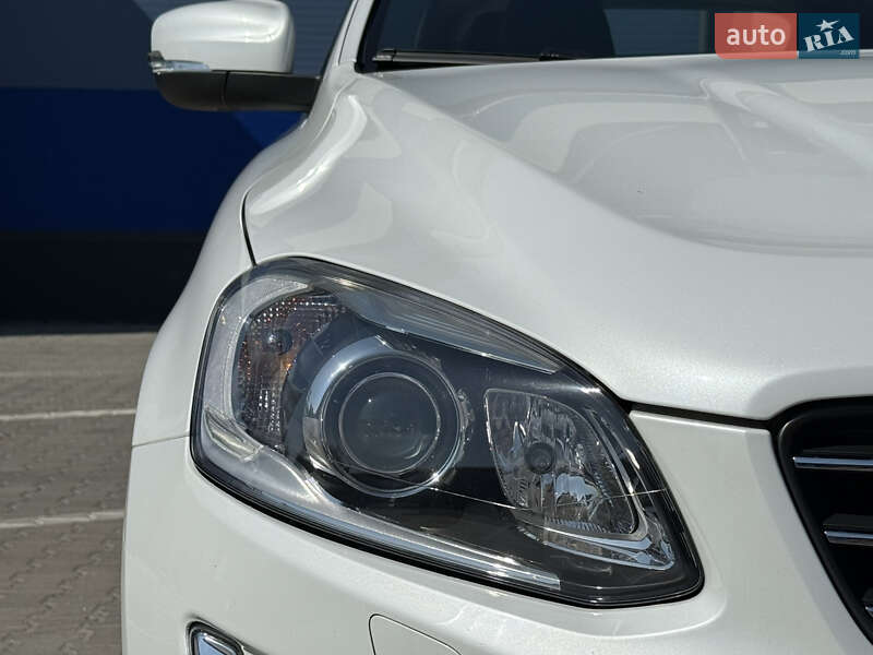 Внедорожник / Кроссовер Volvo XC60 2016 в Ровно