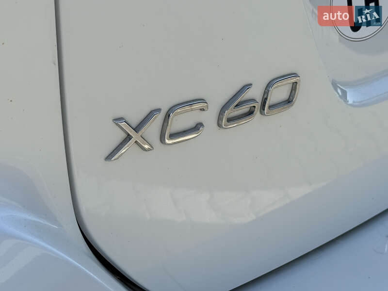 Внедорожник / Кроссовер Volvo XC60 2016 в Ровно