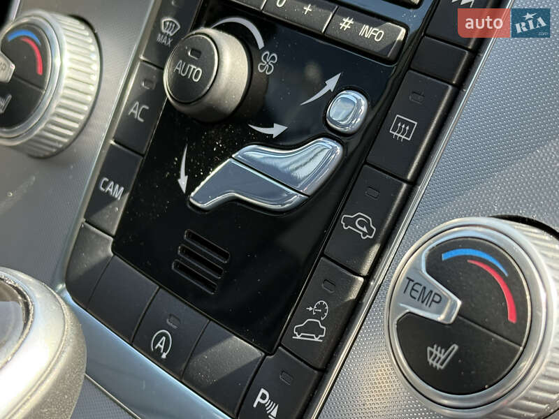 Внедорожник / Кроссовер Volvo XC60 2016 в Ровно