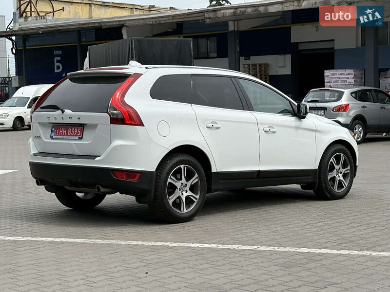 Внедорожник / Кроссовер Volvo XC60 2012 в Ровно