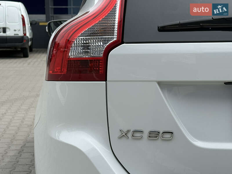 Внедорожник / Кроссовер Volvo XC60 2012 в Ровно