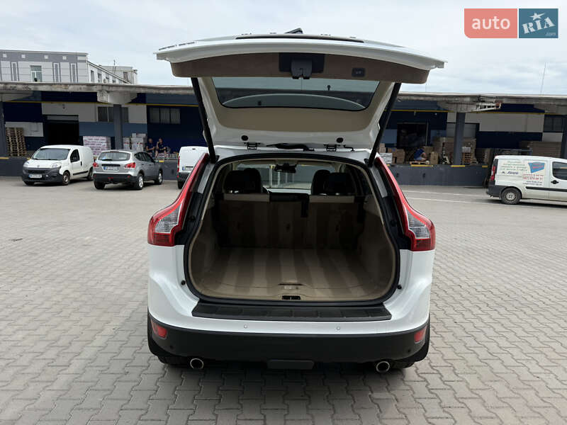 Внедорожник / Кроссовер Volvo XC60 2012 в Ровно
