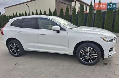 Позашляховик / Кросовер Volvo XC60 2017 в  фото 13 Позашляховик / Кросовер Volvo XC60 2017 в
